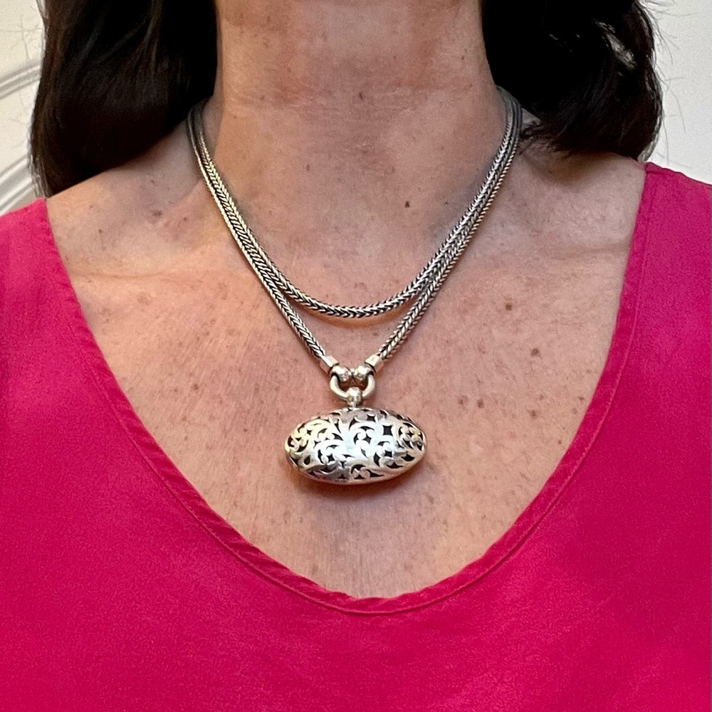 Lois Hill 925 Sterling Medallion Necklace